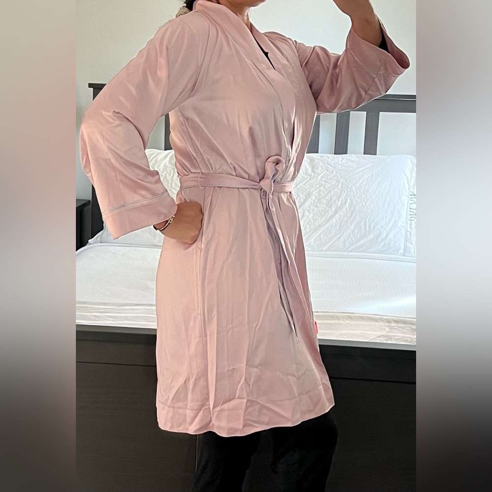 White House Black Market robe